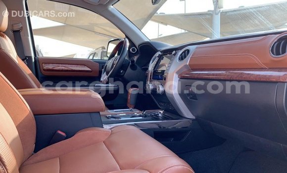 Sayi Imported Toyota Tundra White Mota in Import - Dubai a Ashanti Sayi Imported Toyota Tundra White Mota in Import - Dubai a Ashanti