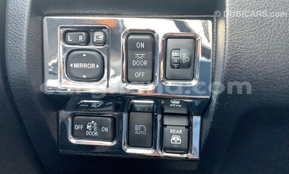 Sayi Imported Toyota Tundra White Mota in Import - Dubai a Ashanti Sayi Imported Toyota Tundra White Mota in Import - Dubai a Ashanti