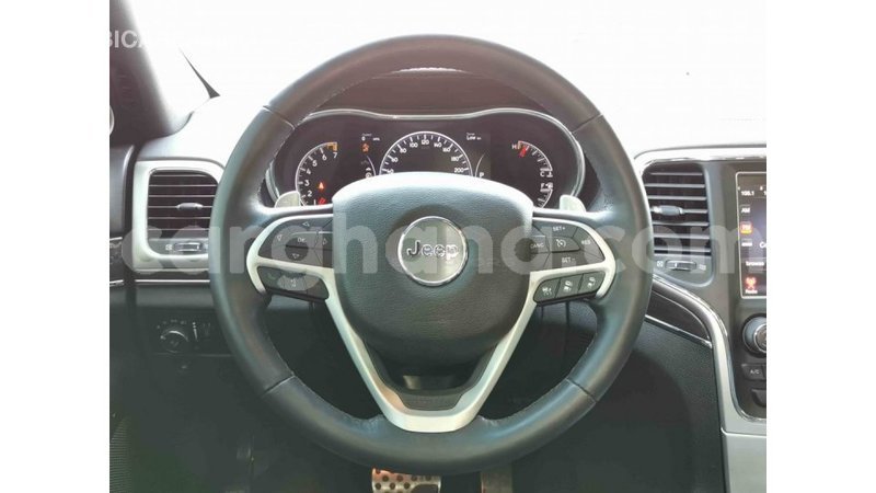 Big with watermark jeep grand cherokee ashanti import dubai 24561