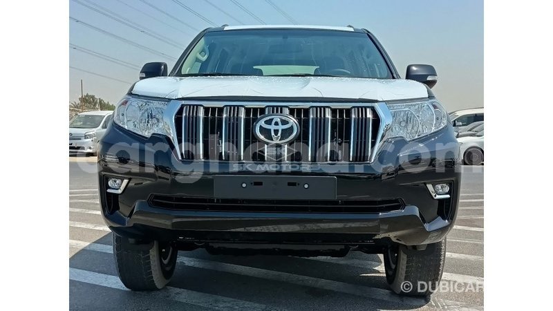 Big with watermark toyota prado ashanti import dubai 24571