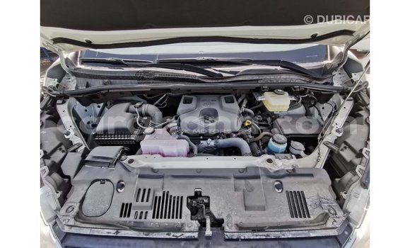 Ra Imported Toyota Hiace funfun Ọkọ̀ in Import - Dubai ni Ashanti Ra Imported Toyota Hiace funfun Ọkọ̀ in Import - Dubai ni Ashanti