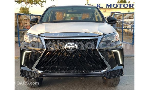Sayi Imported Toyota Fortuner Black Mota in Import - Dubai a Ashanti Sayi Imported Toyota Fortuner Black Mota in Import - Dubai a Ashanti