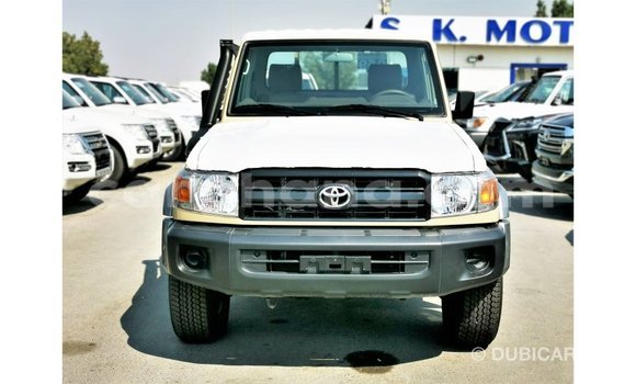 Buy Import Toyota Land Cruiser Beige Car in Import - Dubai in Ashanti Buy Import Toyota Land Cruiser Beige Car in Import - Dubai in Ashanti