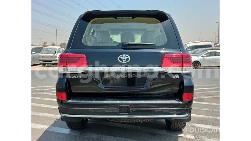 Big with watermark toyota land cruiser ashanti import dubai 24632