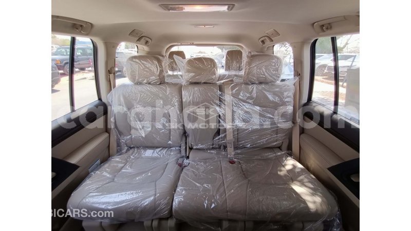 Big with watermark toyota land cruiser ashanti import dubai 24632