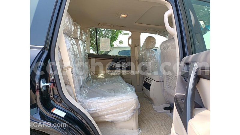 Big with watermark toyota land cruiser ashanti import dubai 24632