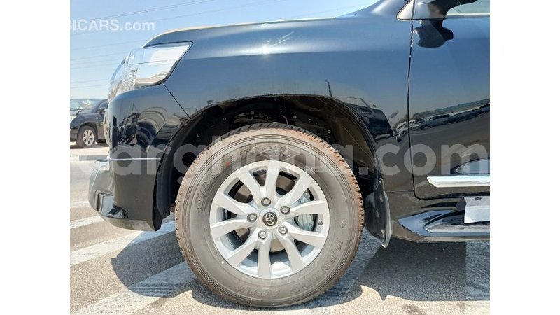 Big with watermark toyota land cruiser ashanti import dubai 24632