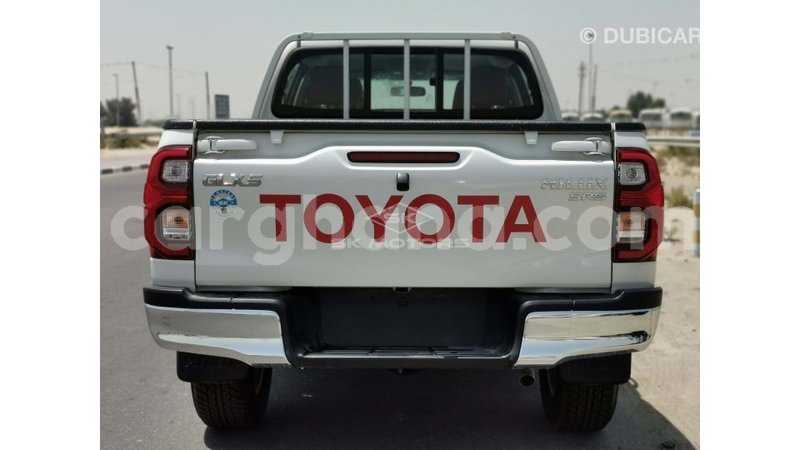 Big with watermark toyota hilux ashanti import dubai 24637