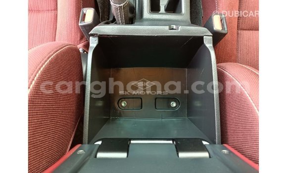 Sayi Imported Toyota Hilux White Mota in Import - Dubai a Ashanti Sayi Imported Toyota Hilux White Mota in Import - Dubai a Ashanti