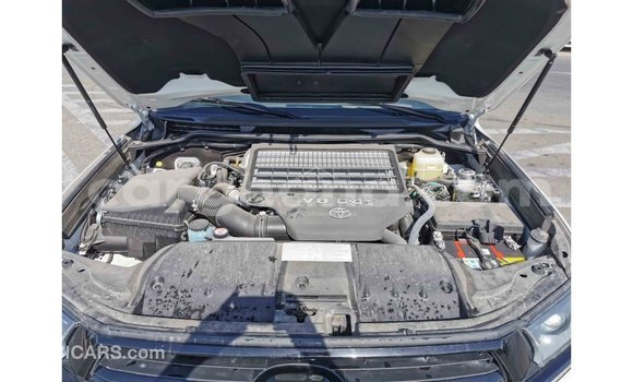 Ra Imported Toyota Land Cruiser funfun Ọkọ̀ in Import - Dubai ni Ashanti Ra Imported Toyota Land Cruiser funfun Ọkọ̀ in Import - Dubai ni Ashanti