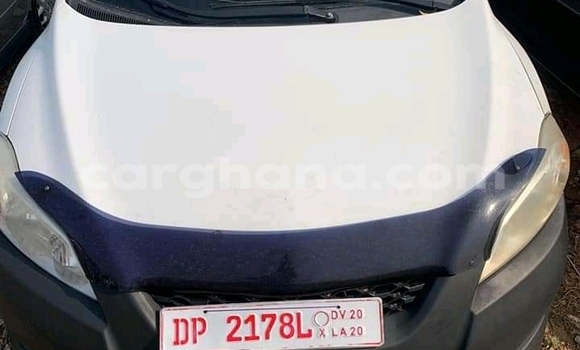 Buy Used Toyota Matrix White Car in Accra in Greater Accra Buy Used Toyota Matrix White Car in Accra in Greater Accra