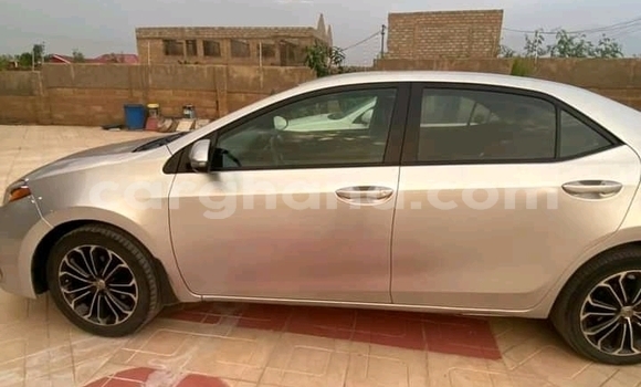 Ra Àlòkù Toyota Corolla Miiran Ọkọ̀ in Accra ni Greater Accra Ra Àlòkù Toyota Corolla Miiran Ọkọ̀ in Accra ni Greater Accra