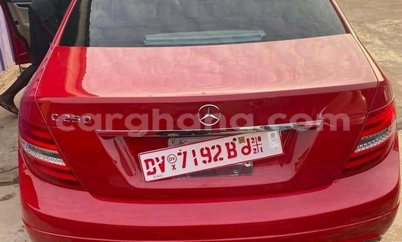 Sayi Na hannu Mercedes-Benz E-Classe Red Mota in Accra a Greater Accra Sayi Na hannu Mercedes-Benz E-Classe Red Mota in Accra a Greater Accra