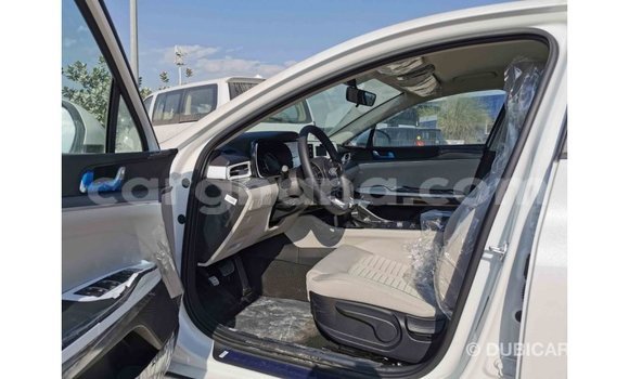 Buy Import Kia Optima White Car in Import - Dubai in Ashanti Buy Import Kia Optima White Car in Import - Dubai in Ashanti
