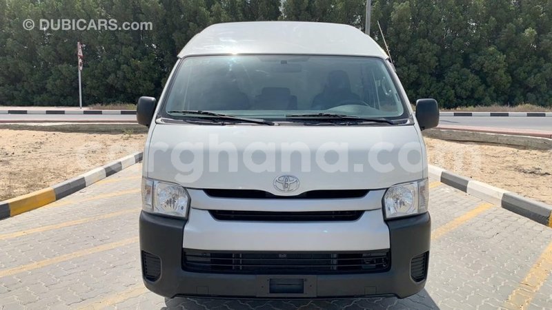 Big with watermark toyota hiace ashanti import dubai 24694