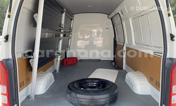 Sayi Imported Toyota Hiace White Mota in Import - Dubai a Ashanti Sayi Imported Toyota Hiace White Mota in Import - Dubai a Ashanti