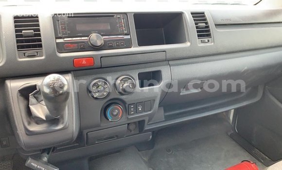 Sayi Imported Toyota Hiace White Mota in Import - Dubai a Ashanti Sayi Imported Toyota Hiace White Mota in Import - Dubai a Ashanti