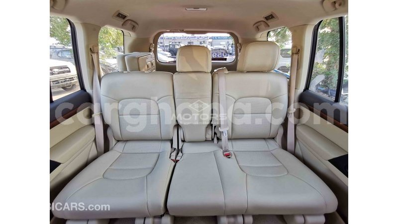 Big with watermark toyota land cruiser ashanti import dubai 24705