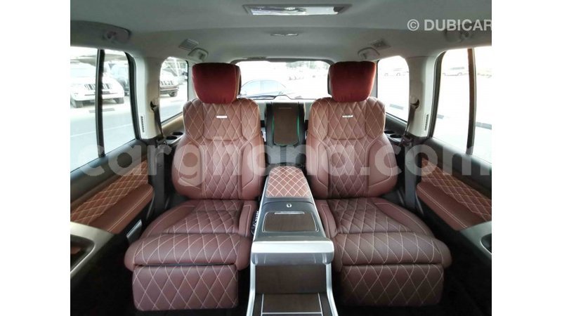 Big with watermark toyota land cruiser ashanti import dubai 24741