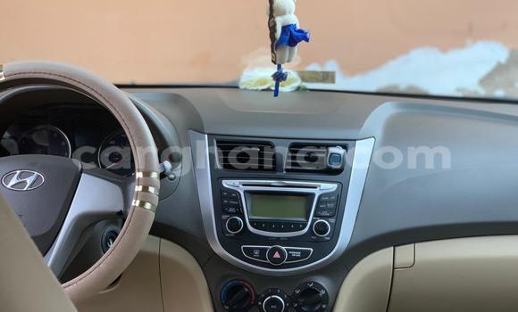 Sayi Na hannu Hyundai Accent White Mota in Accra a Greater Accra Sayi Na hannu Hyundai Accent White Mota in Accra a Greater Accra