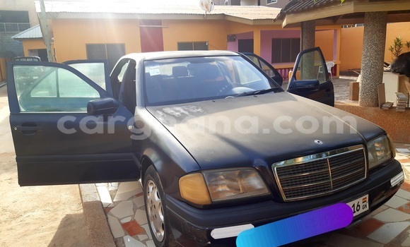 Buy Used Mercedes-Benz C180 coupe Blue Car in Accra in Greater Accra Buy Used Mercedes-Benz C180 coupe Blue Car in Accra in Greater Accra