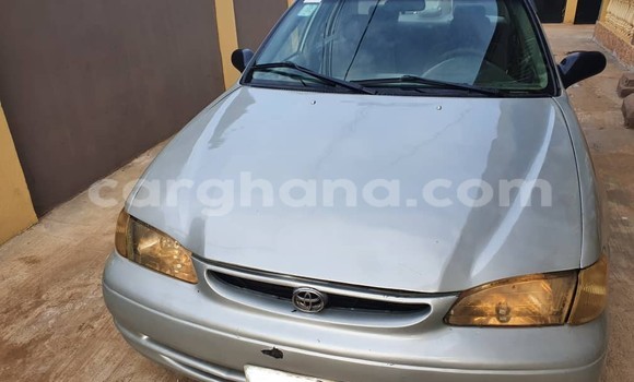 Ra Àlòkù Toyota Corolla funfun Ọkọ̀ in Sekondi ni Oorun Ra Àlòkù Toyota Corolla funfun Ọkọ̀ in Sekondi ni Oorun