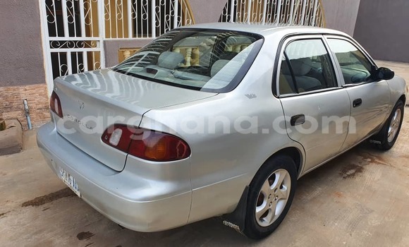 Ra Àlòkù Toyota Corolla funfun Ọkọ̀ in Sekondi ni Oorun Ra Àlòkù Toyota Corolla funfun Ọkọ̀ in Sekondi ni Oorun