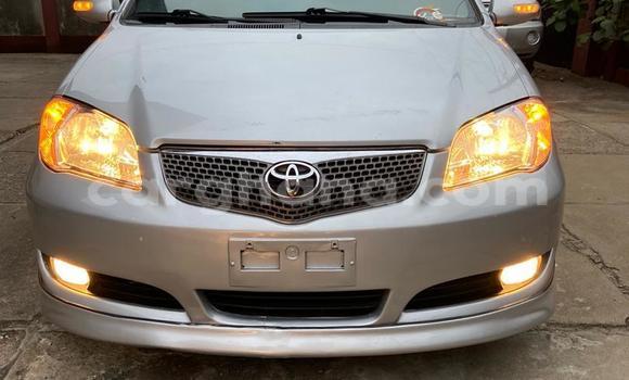 Ra Àlòkù Toyota Yaris Ativ Silver Ọkọ̀ in Sekondi ni Oorun