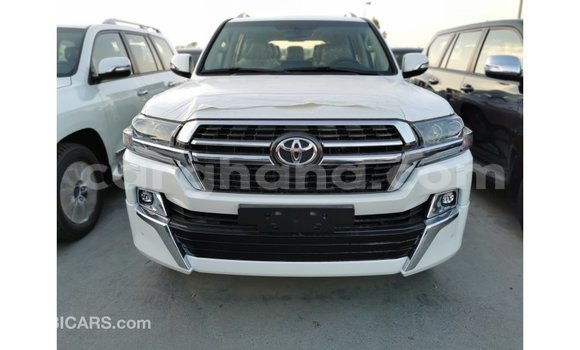Buy Import Toyota Land Cruiser White Car in Import - Dubai in Ashanti Buy Import Toyota Land Cruiser White Car in Import - Dubai in Ashanti