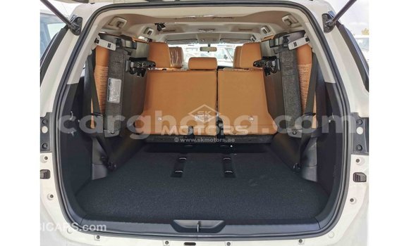 Sayi Imported Toyota Fortuner White Mota in Import - Dubai a Ashanti Sayi Imported Toyota Fortuner White Mota in Import - Dubai a Ashanti
