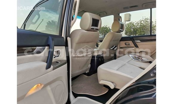 Sayi Imported Mitsubishi Pajero Black Mota in Import - Dubai a Ashanti Sayi Imported Mitsubishi Pajero Black Mota in Import - Dubai a Ashanti