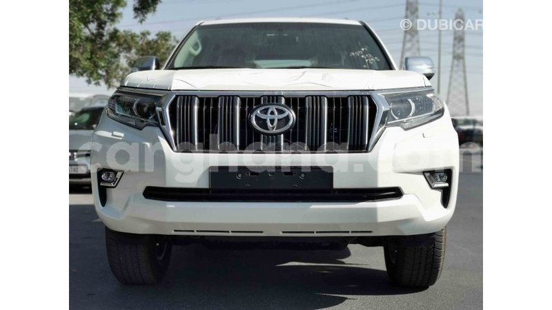 Big with watermark toyota prado ashanti import dubai 24911