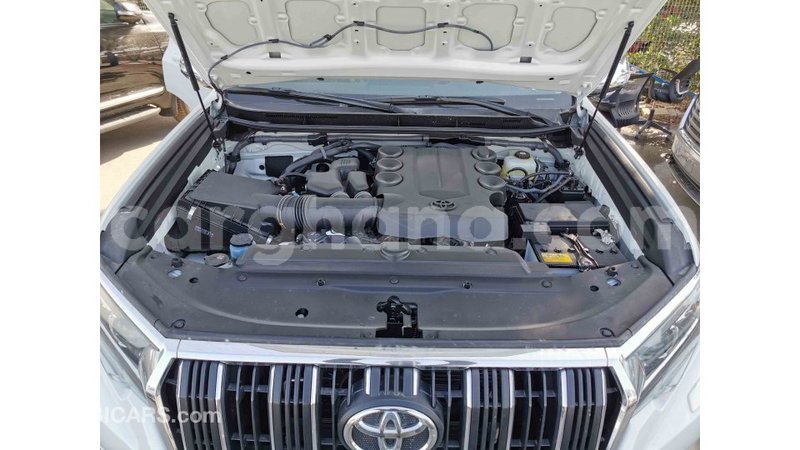 Big with watermark toyota prado ashanti import dubai 24911