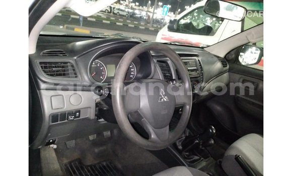 Ra Imported Mitsubishi L200 funfun Ọkọ̀ in Import - Dubai ni Ashanti Ra Imported Mitsubishi L200 funfun Ọkọ̀ in Import - Dubai ni Ashanti
