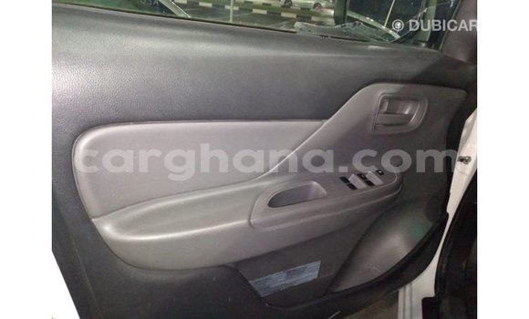 Ra Imported Mitsubishi L200 funfun Ọkọ̀ in Import - Dubai ni Ashanti Ra Imported Mitsubishi L200 funfun Ọkọ̀ in Import - Dubai ni Ashanti