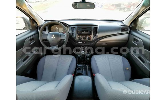 Ra Imported Mitsubishi L200 funfun Ọkọ̀ in Import - Dubai ni Ashanti Ra Imported Mitsubishi L200 funfun Ọkọ̀ in Import - Dubai ni Ashanti