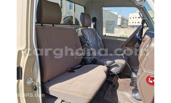 Ra Imported Toyota Land Cruiser Alagara Ọkọ̀ in Import - Dubai ni Ashanti Ra Imported Toyota Land Cruiser Alagara Ọkọ̀ in Import - Dubai ni Ashanti