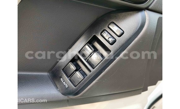 Sayi Imported Toyota Prado White Mota in Import - Dubai a Ashanti Sayi Imported Toyota Prado White Mota in Import - Dubai a Ashanti