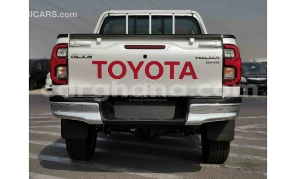 Buy Import Toyota Hilux White Car in Import - Dubai in Ashanti Buy Import Toyota Hilux White Car in Import - Dubai in Ashanti