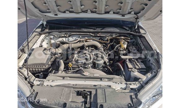 Buy Import Toyota Hilux White Car in Import - Dubai in Ashanti Buy Import Toyota Hilux White Car in Import - Dubai in Ashanti