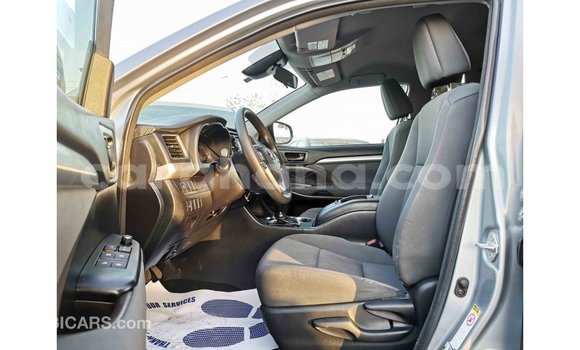 Sayi Imported Toyota Highlander Sauran Mota in Import - Dubai a Ashanti Sayi Imported Toyota Highlander Sauran Mota in Import - Dubai a Ashanti