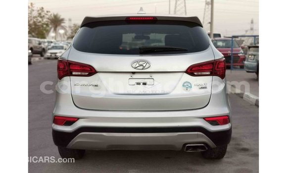 Buy Import Hyundai Santa Fe Other Car in Import - Dubai in Ashanti Buy Import Hyundai Santa Fe Other Car in Import - Dubai in Ashanti