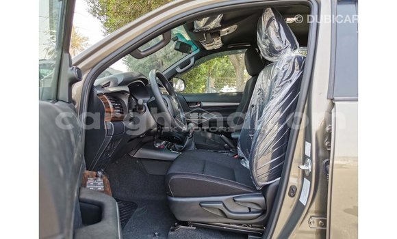 Ra Imported Toyota Hilux Brown Ọkọ̀ in Import - Dubai ni Ashanti Ra Imported Toyota Hilux Brown Ọkọ̀ in Import - Dubai ni Ashanti