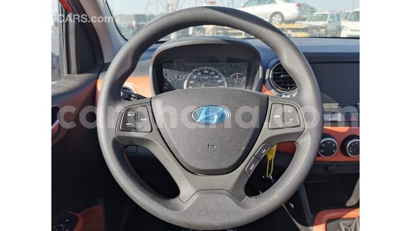 Big with watermark hyundai i10 ashanti import dubai 25070