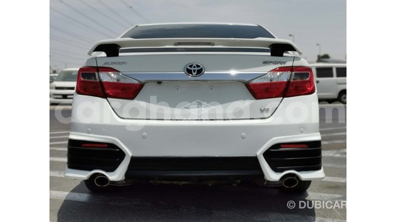 Big with watermark toyota aurion ashanti import dubai 25075