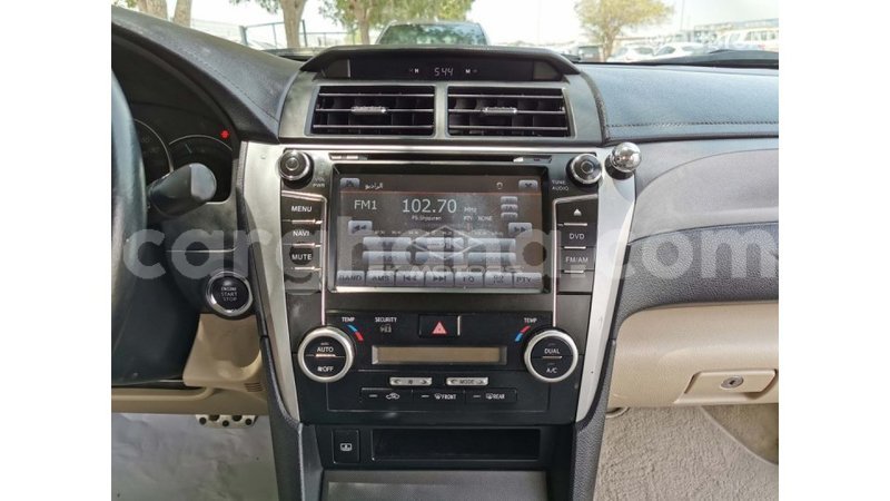 Big with watermark toyota aurion ashanti import dubai 25075