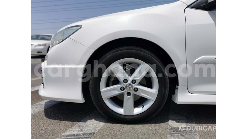 Big with watermark toyota aurion ashanti import dubai 25075