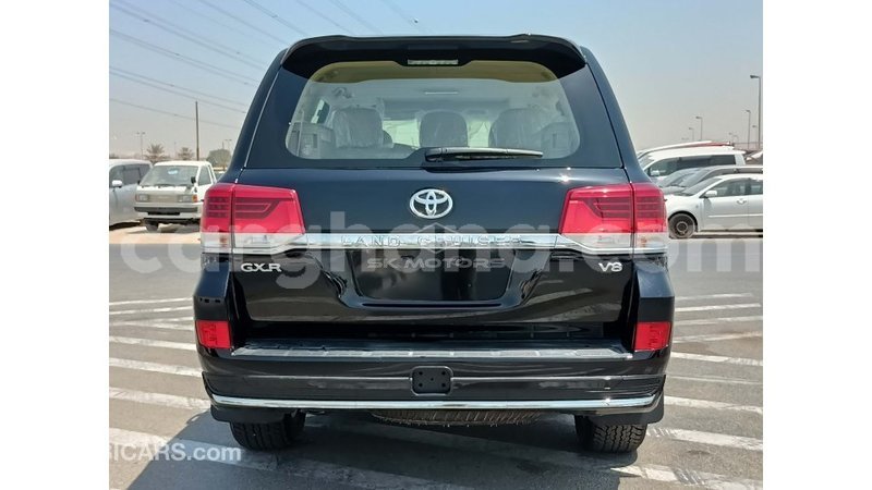 Big with watermark toyota land cruiser ashanti import dubai 25092