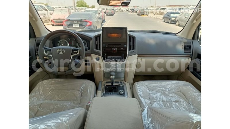 Big with watermark toyota land cruiser ashanti import dubai 25092