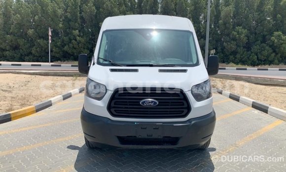 Sayi Imported Ford Club Wagon White Mota in Import - Dubai a Ashanti Sayi Imported Ford Club Wagon White Mota in Import - Dubai a Ashanti